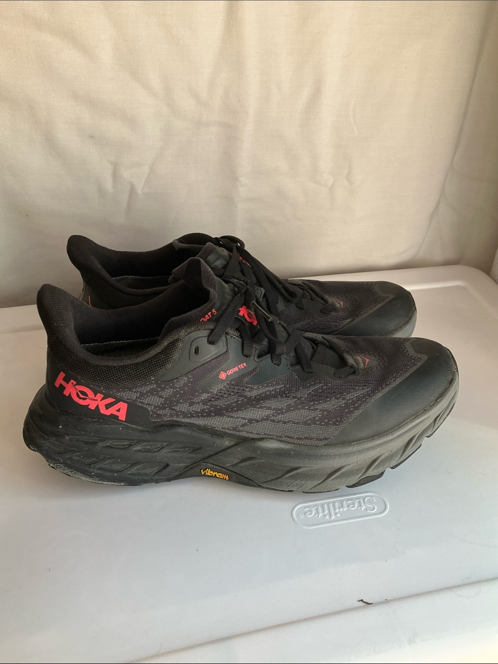 HOKA Speedgoat 5 Gore-Tex Trail Running Shoes Vibram Megagrip track women’s 10